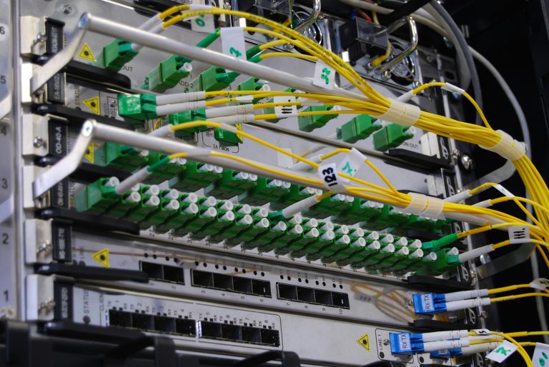 Infraestructura Crítica vs. Infraestructura Estratégica: Claves para su Protección Integral