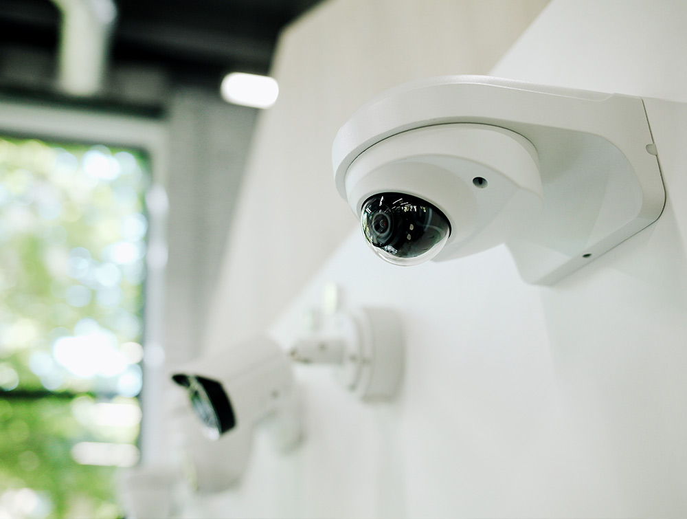 Instalación de Sistema de Alarmas y Cámaras de Seguridad con servicio de Vigilancia y Monitoreo 24/7